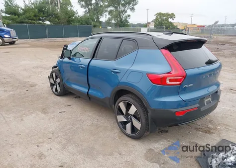 2023 Volvo Xc40 Recharge Pure Electric Twin Ultimate z USA, uszkodzony, nr VIN YV4ED3UM4P2982670